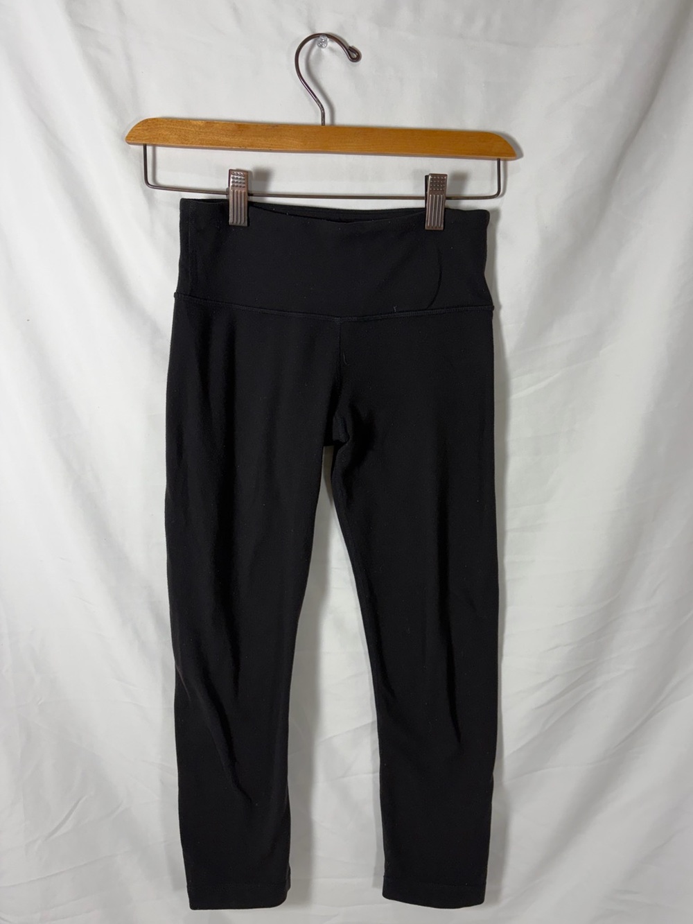 Lululemon Align High-Rise Crop in Black Size 2 20-21” Inseam